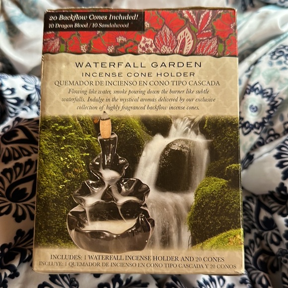 INCENSE WATERFALL GARDEN INCENSE CONE HOLDER CERAMIC WITH 20 backflow cones - Picture 2 of 6